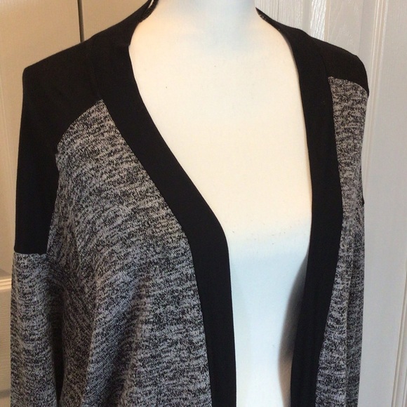 Apt.9 Womens Gray & Black Open Front Cardigan Sweater Size 1X - Picture 2 of 7